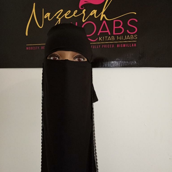 Brand new lace trim niqaab - Picture 4 of 6